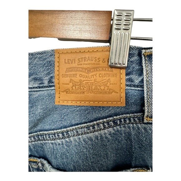 LEVI’S | High Loose Flare Jeans in Take Notes Medium Wash, Size 26 - Picture 7 of 11